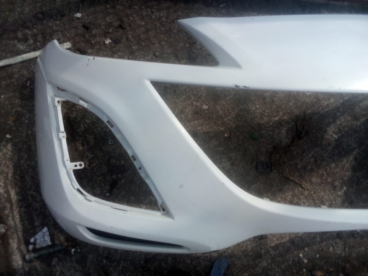 PARACHOQUES DELANTERO MAZAD 3 2012 AL 2013